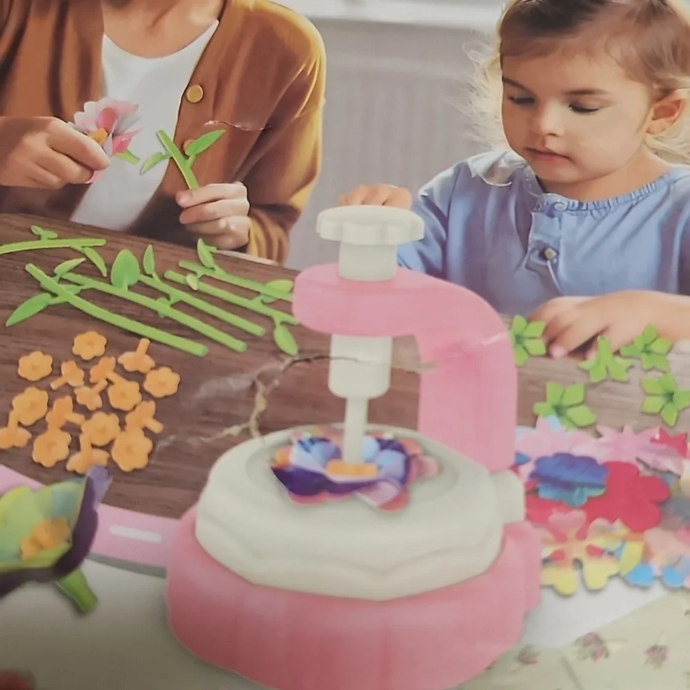 Nwt DIY Flower Craft Kit - Pink